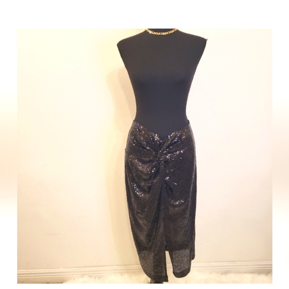 Badgley Mischka Belle Jai Sequin Skirt Black Sz 8, NWT (1)